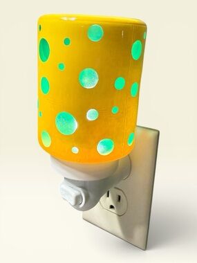 Scentsy Circus Pop Yellow Mini Plug-In Wax Warmer - New In Box